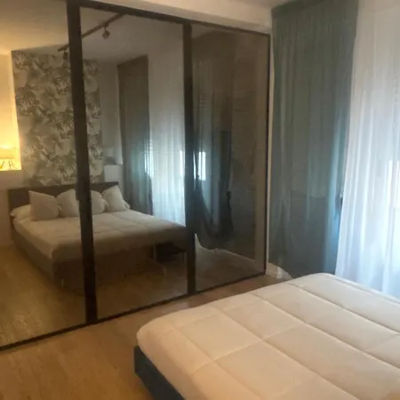 E&f Luxury Apartament